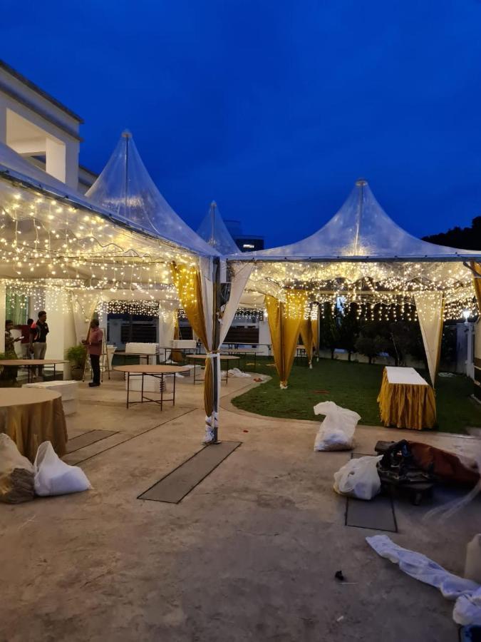 6, Persiaran Tanjung Bunga 3 Villa Batu Ferringhi Kültér fotó