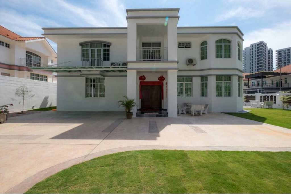 6, Persiaran Tanjung Bunga 3 Villa Batu Ferringhi Kültér fotó